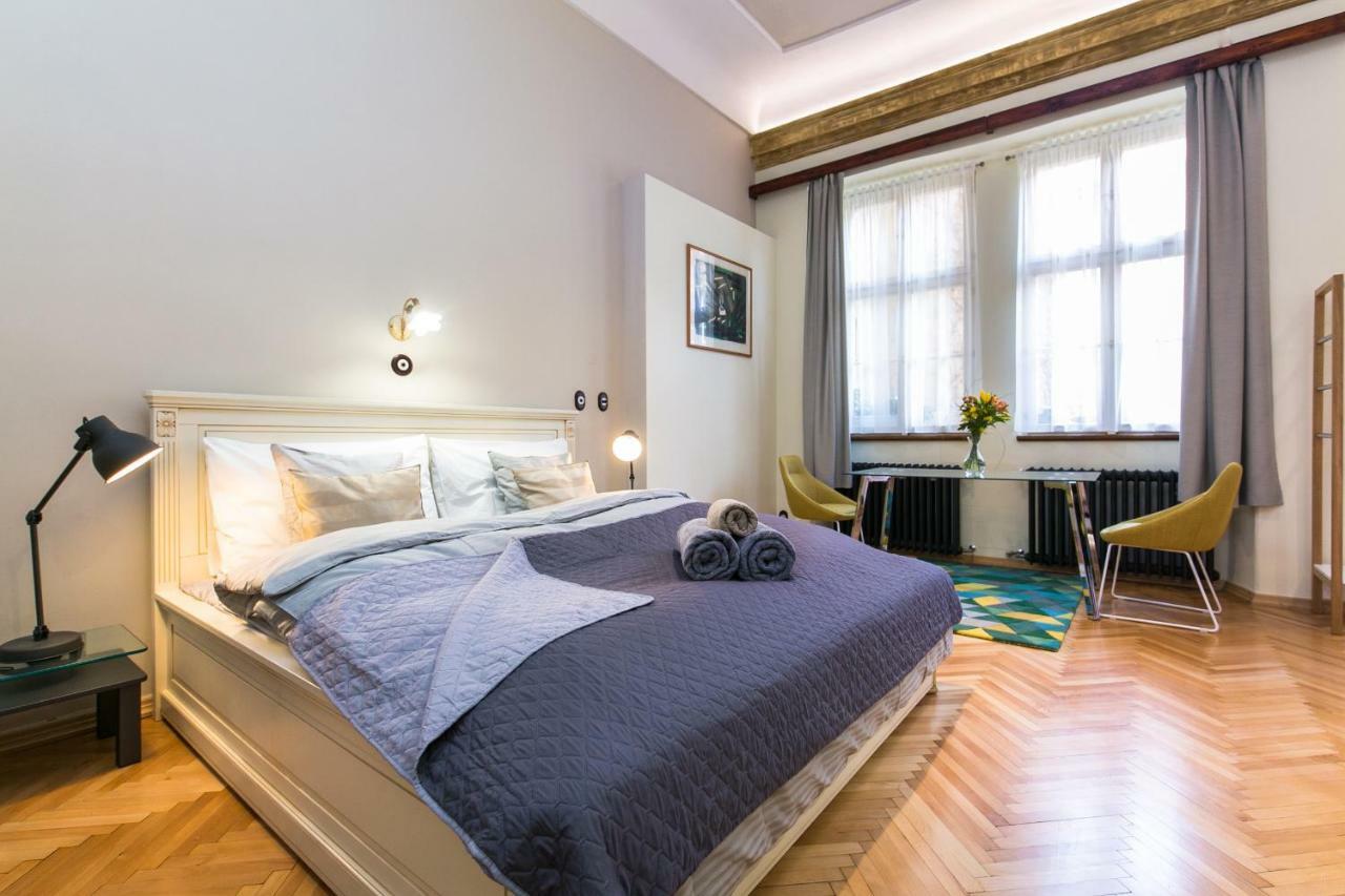 Apartment Nebovidy I - Historic Centre - Terrace - Air Conditioning Prag Exteriör bild
